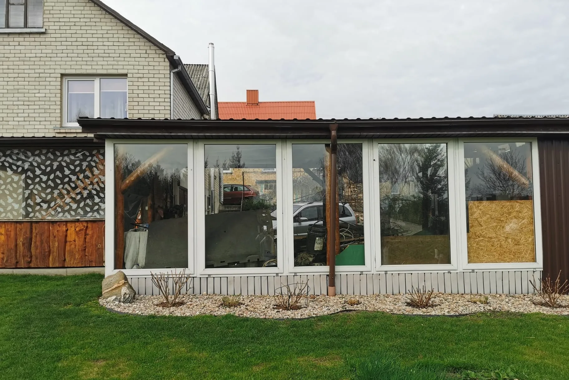 Building Window Tinting before result